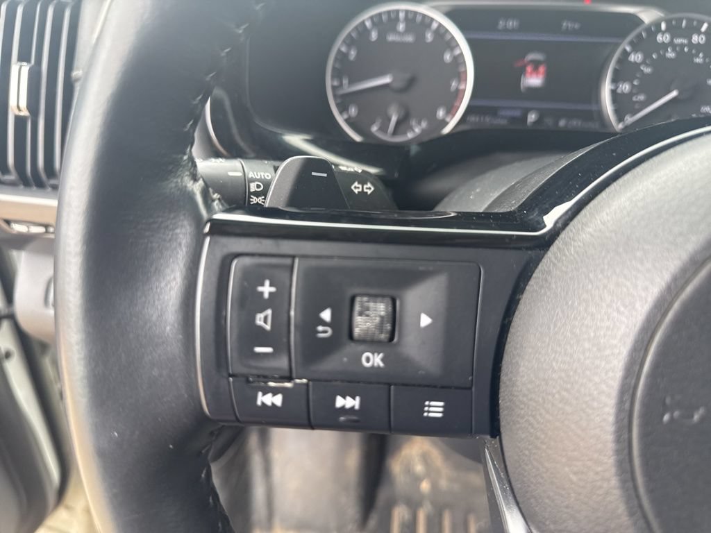 Certified 2022 Nissan Pathfinder SL w/ SL Premium Package FWD image 21