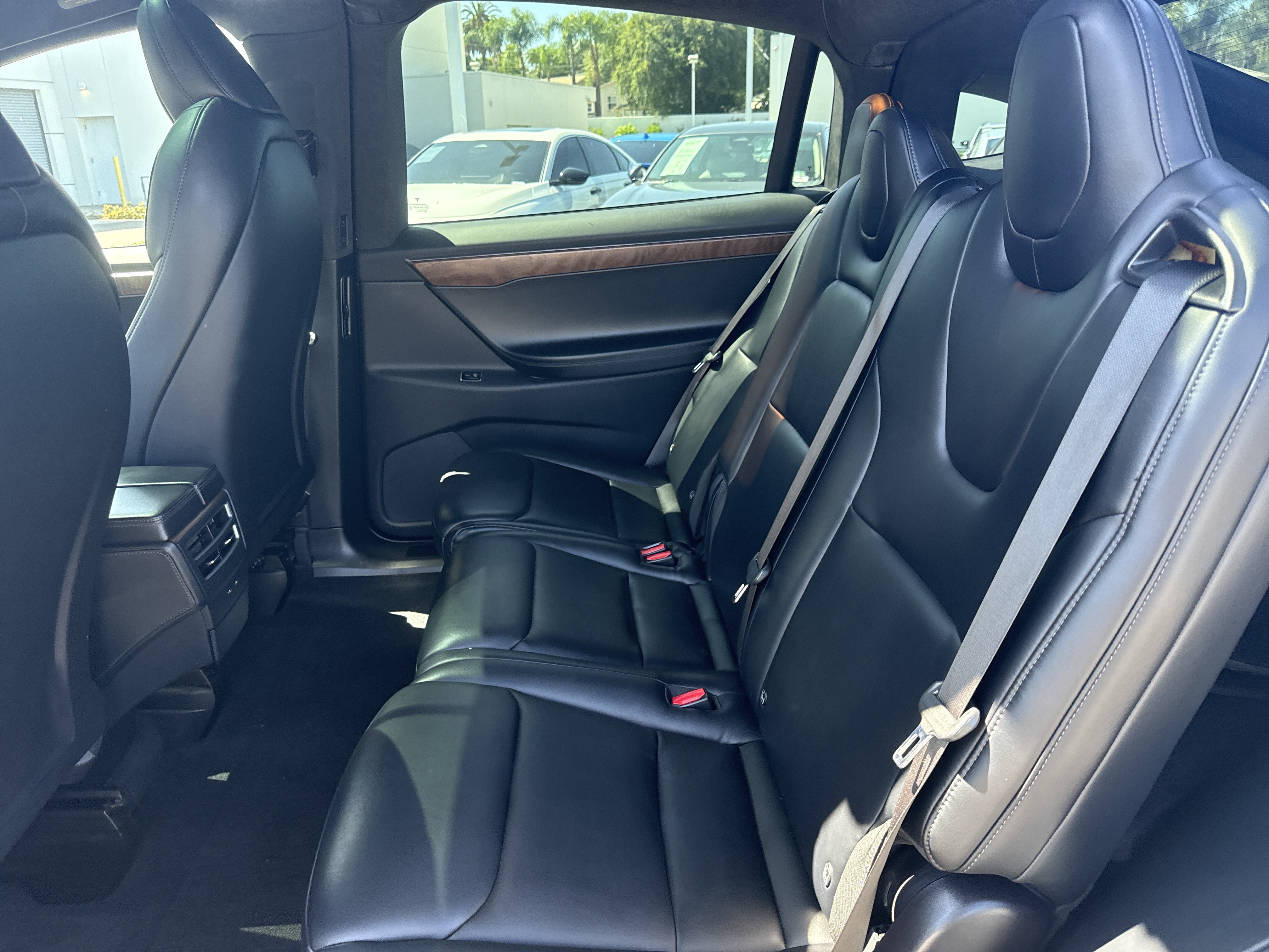 Used 2020 Tesla Model X Long Range AWD/4WD image 14