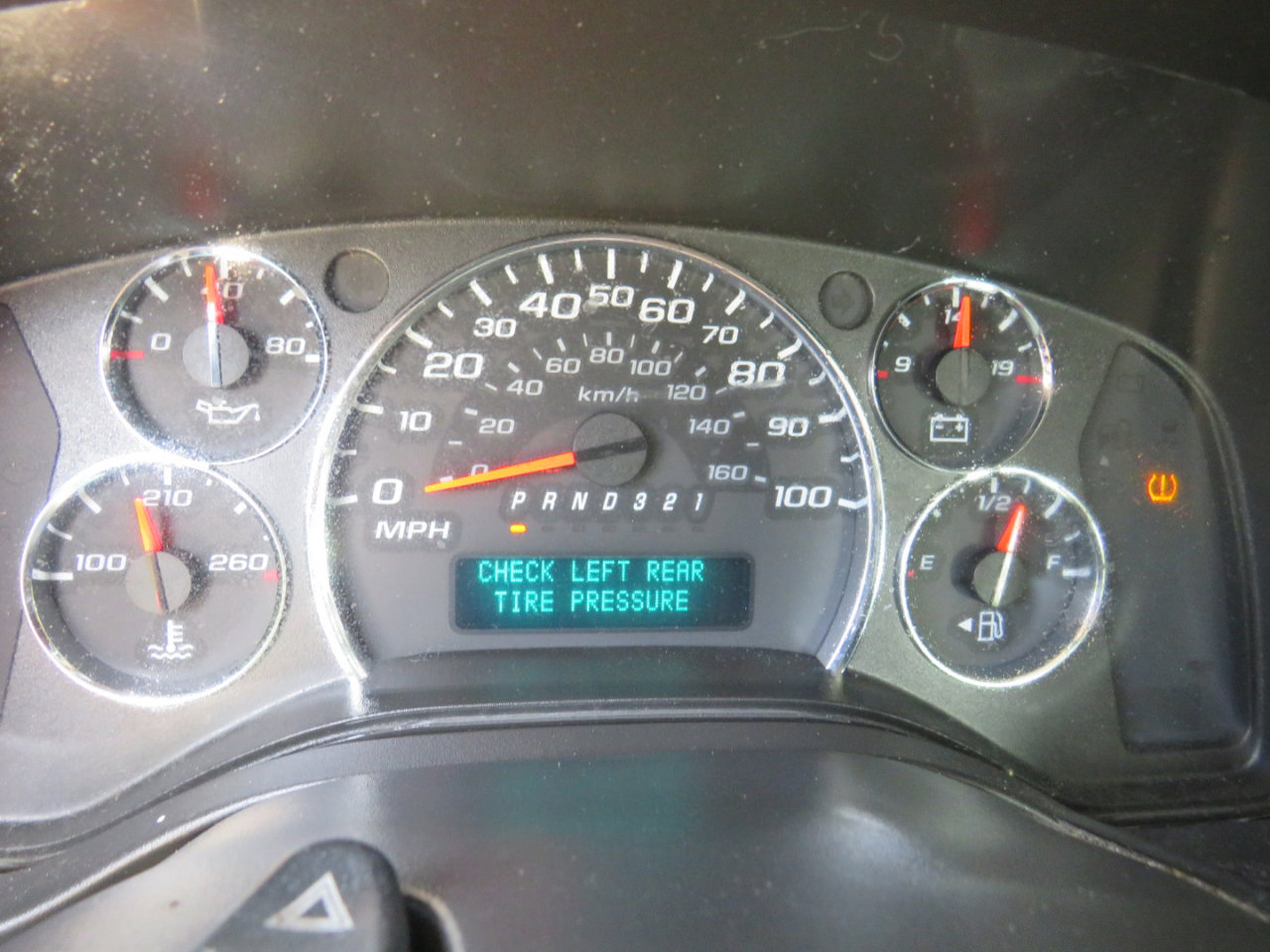 Used 2008 Chevrolet Express 1500 image 9