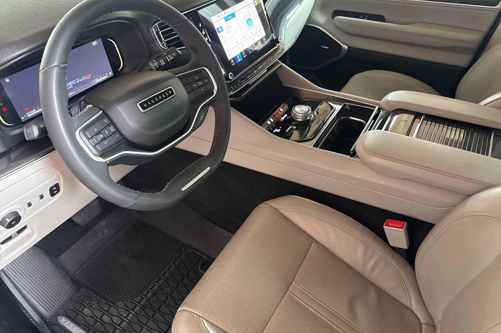 Used 2023 Jeep Wagoneer 4WD image 10