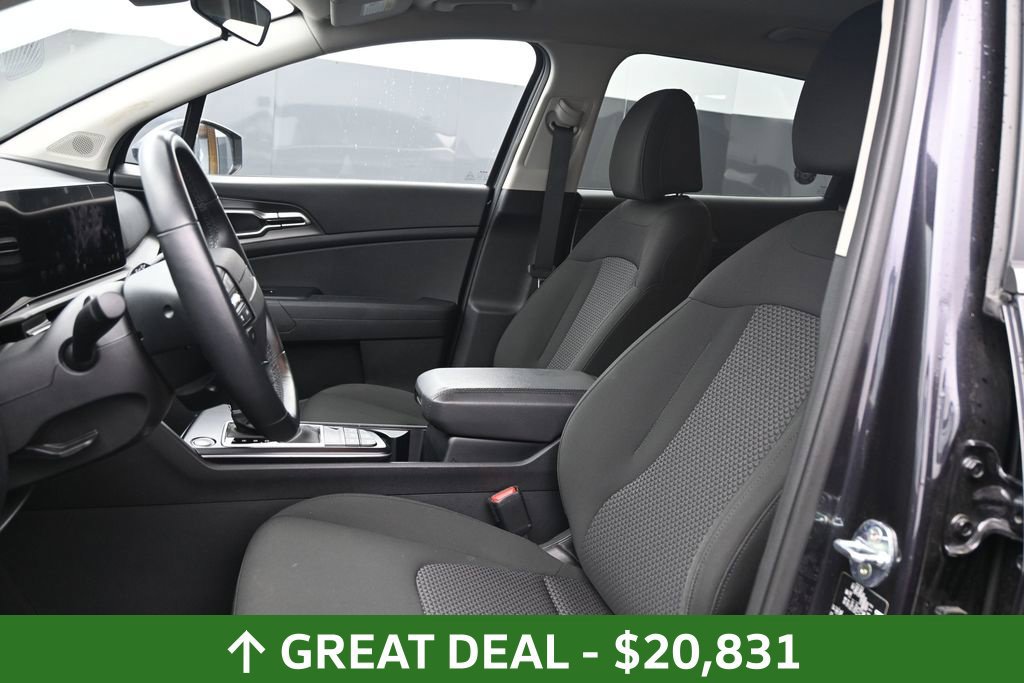 Used 2026 Kia Sportage LX FWD image 20