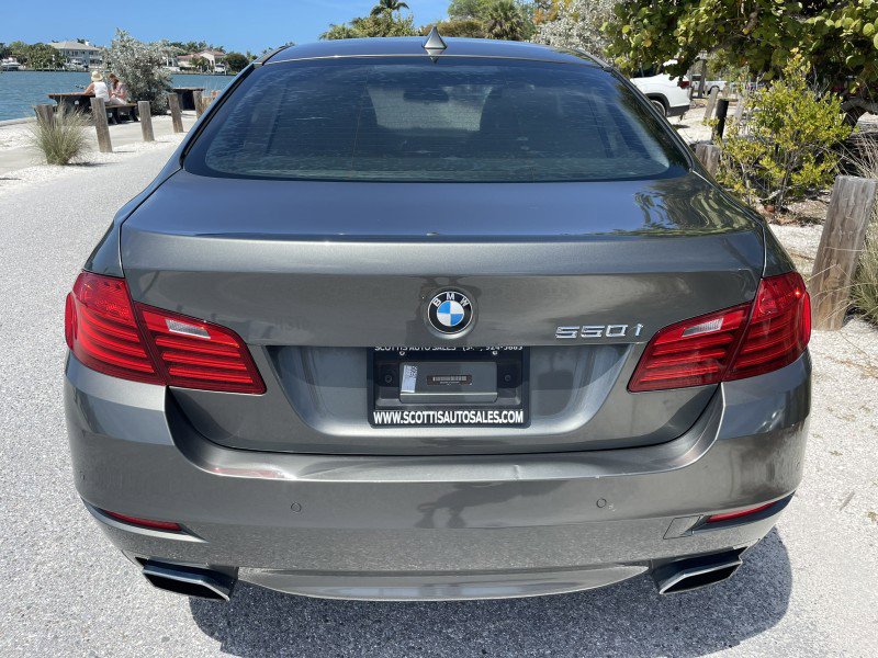 Used 2014 BMW 550i Sedan w/ Executive Package RWD image 30