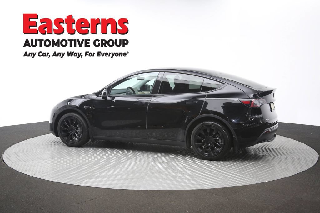 Used 2024 Tesla Model Y Long Range AWD/4WD image 56