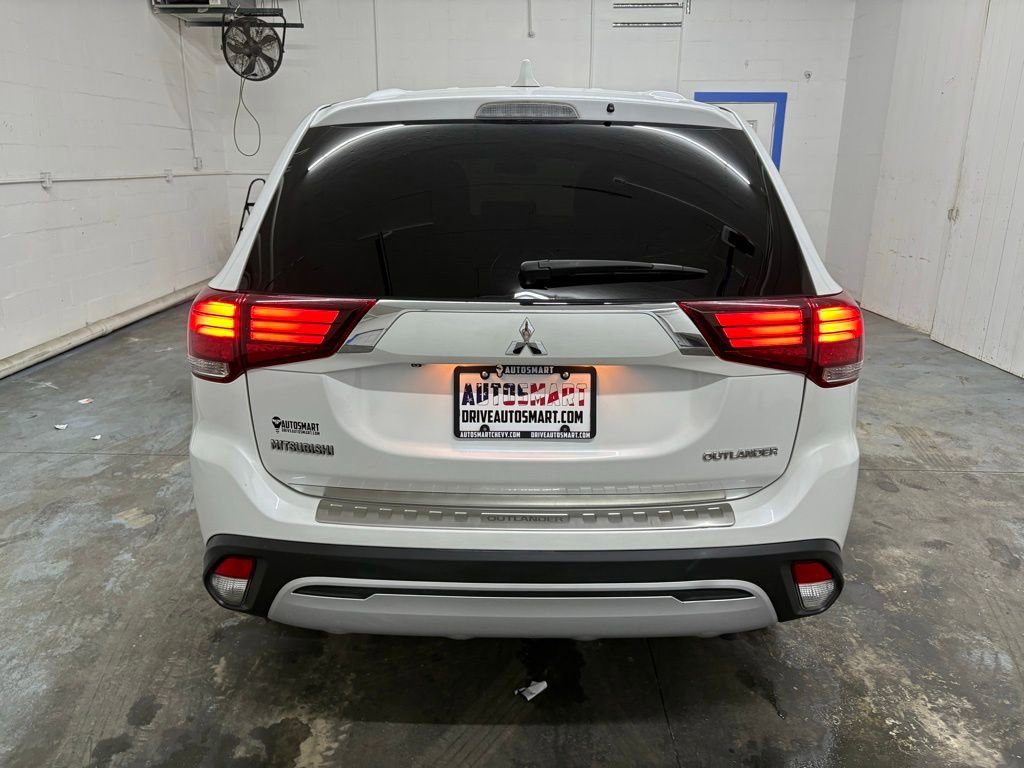 Used 2019 Mitsubishi Outlander ES image 30