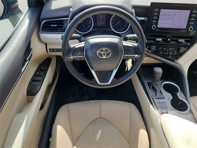 Used 2022 Toyota Camry LE image 15