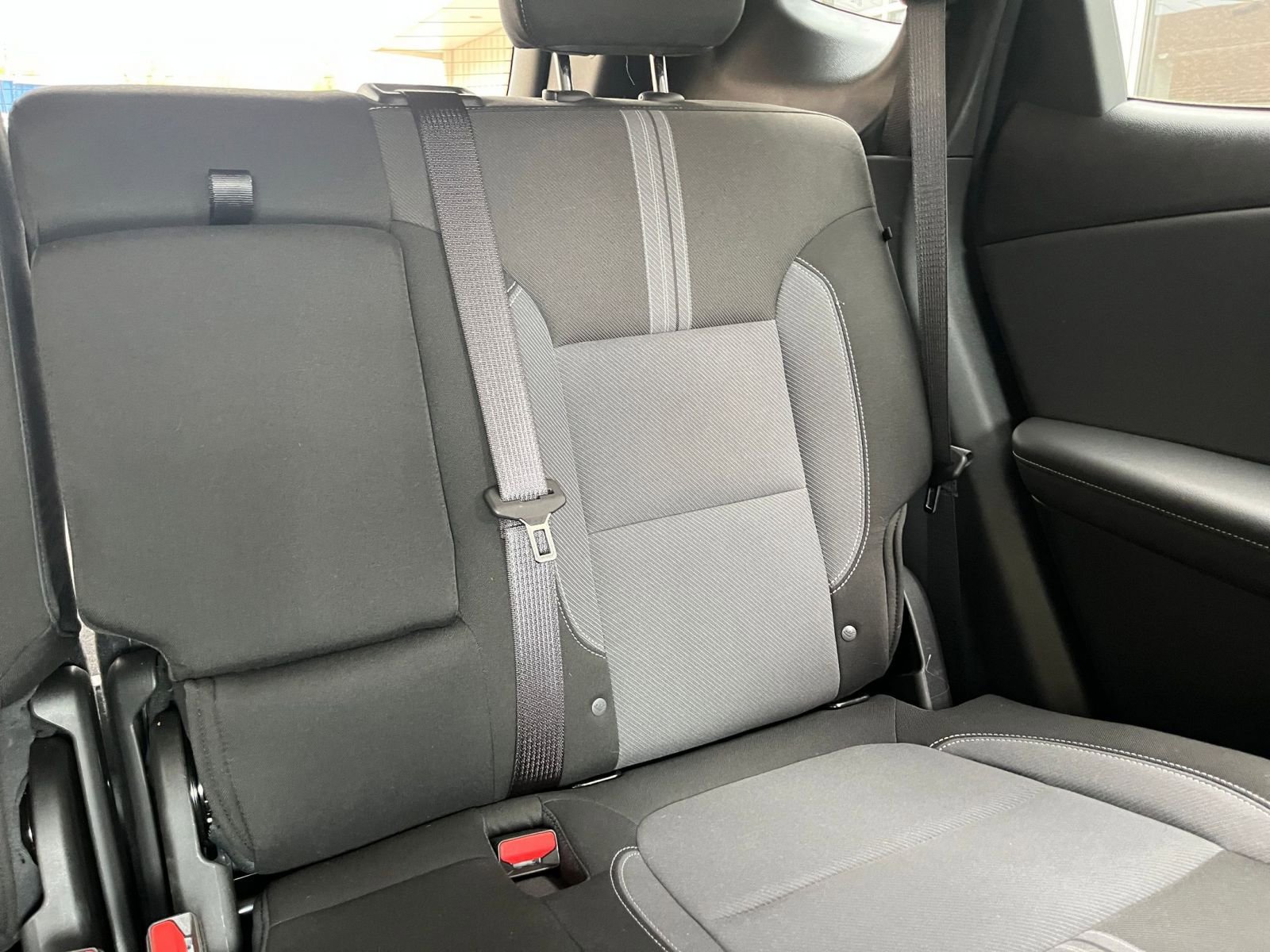 Used 2025 Chevrolet Blazer LT image 38