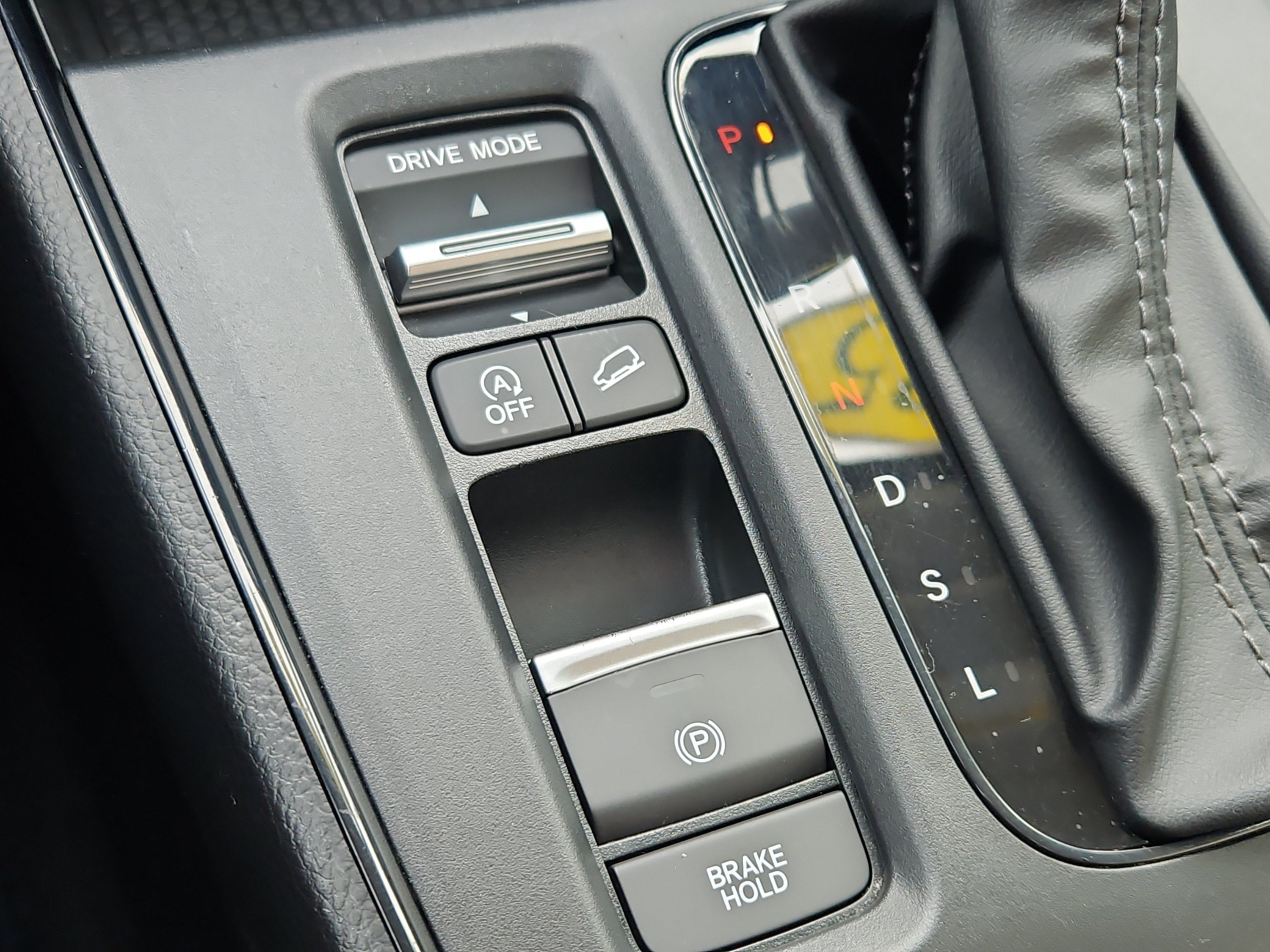 Certified 2025 Honda CR-V LX image 9