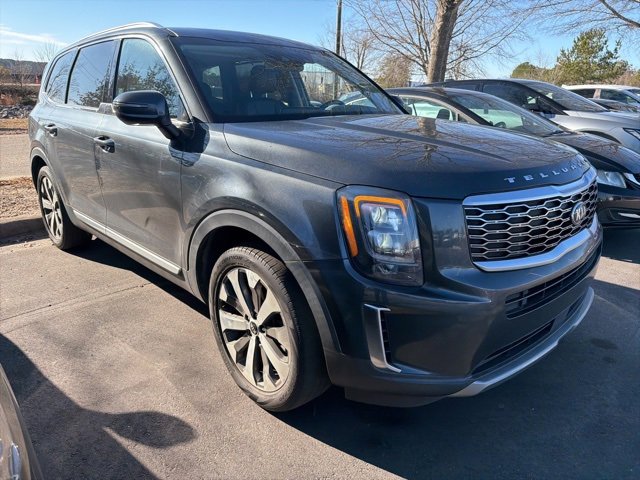 Used 2021 Kia Telluride EX w/ EX Premium Package image 3