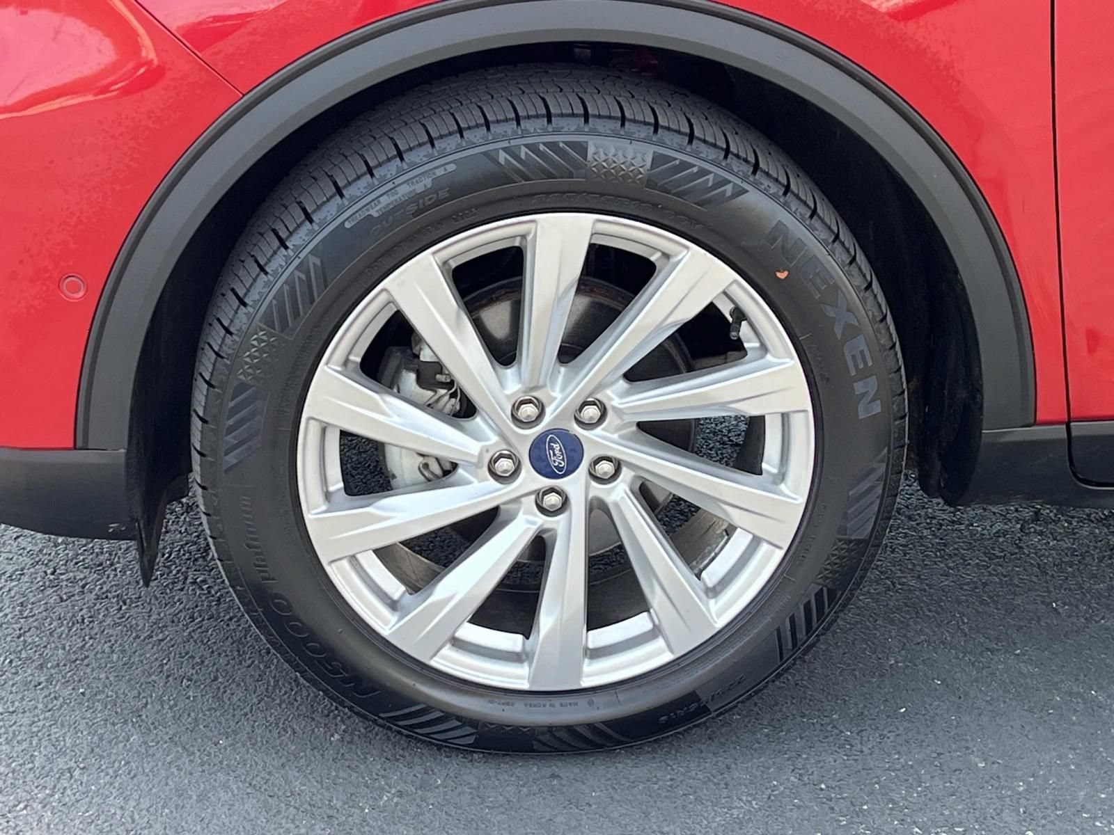 Used 2021 Ford Escape Titanium w/ Titanium Elite Package AWD/4WD image 11