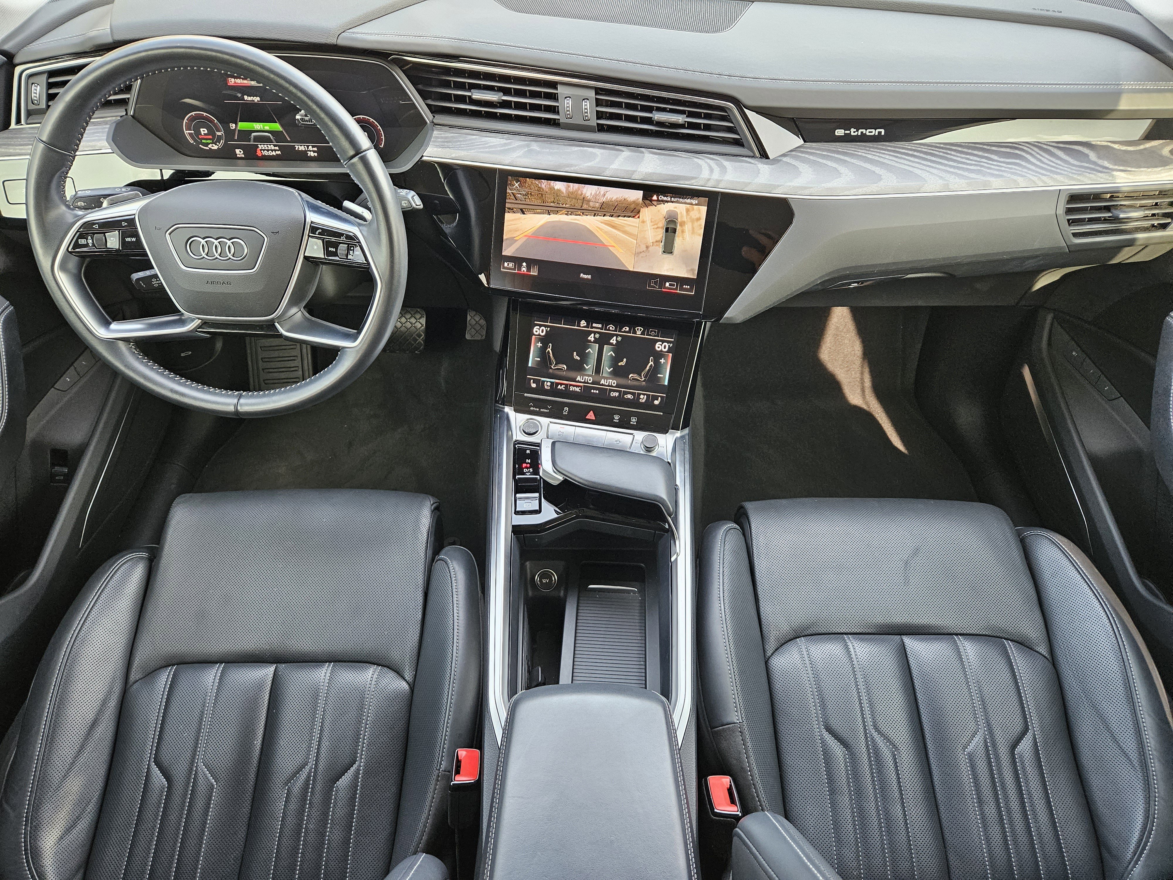 Used 2021 Audi e-tron Prestige w/ Prestige Package image 27