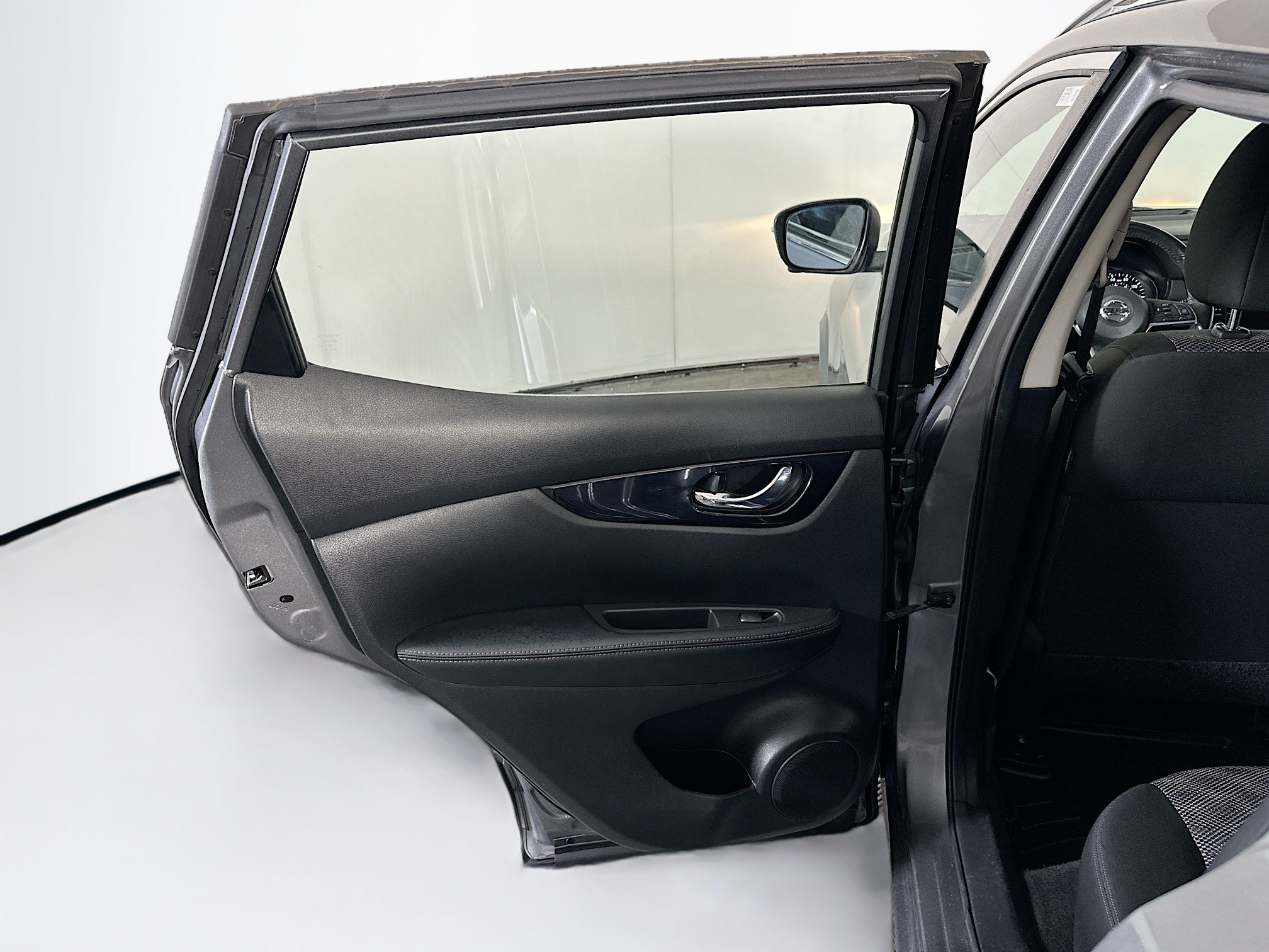 Used 2019 Nissan Rogue Sport SV w/ Technology Package AWD/4WD image 33