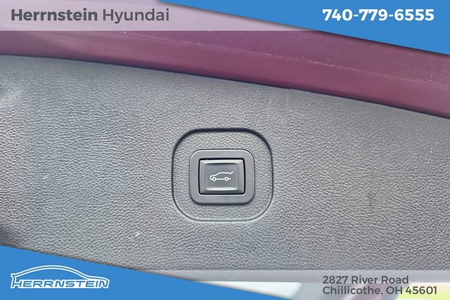 Used 2016 Chevrolet Equinox LTZ w/ Enhanced Convenience Package image 25