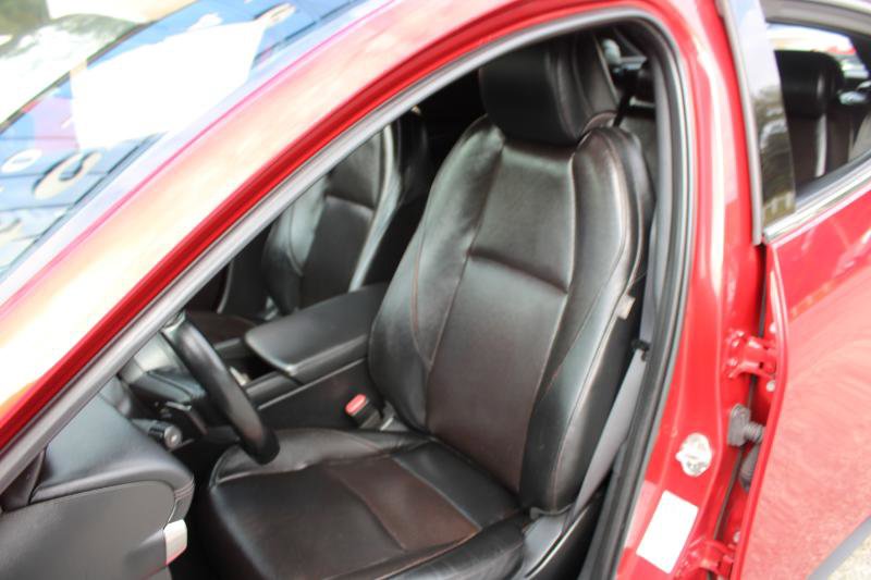 Used 2021 MAZDA MAZDA3 s image 11