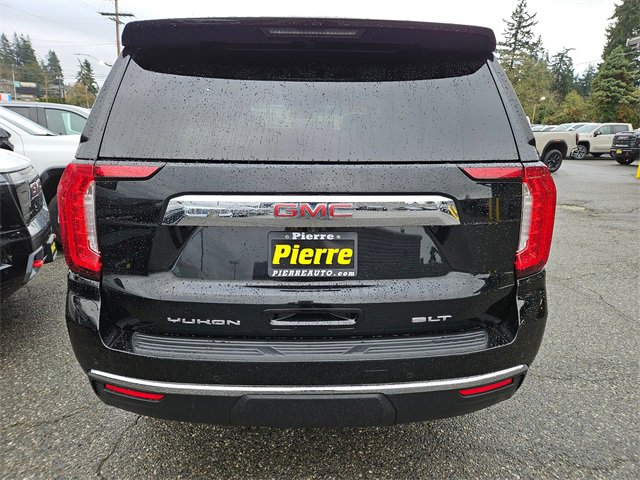 Used 2023 GMC Yukon SLT w/ SLT Premium Package image 5
