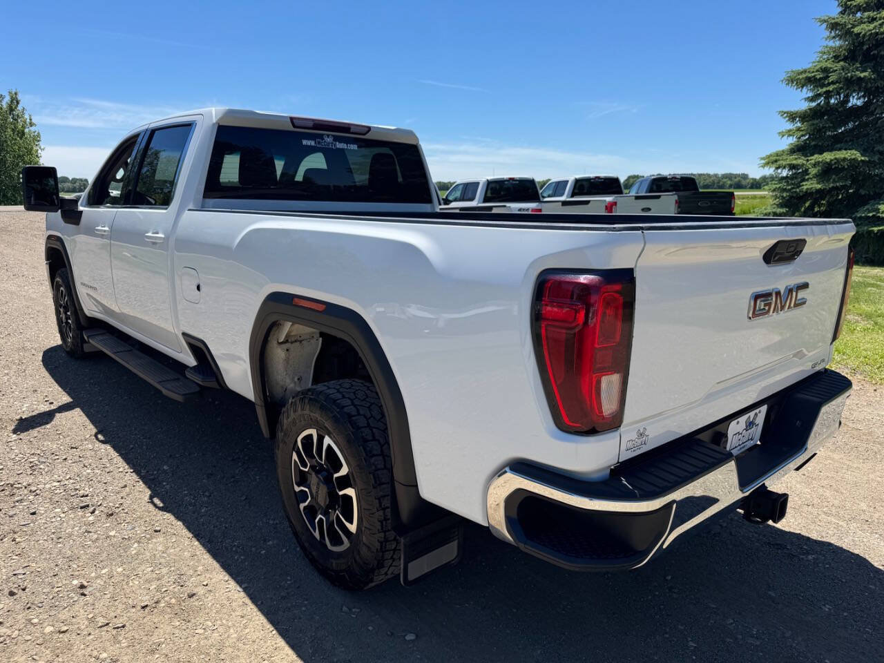 Used 2020 GMC Sierra 3500 SLE w/ Remote Start Package AWD/4WD image 7