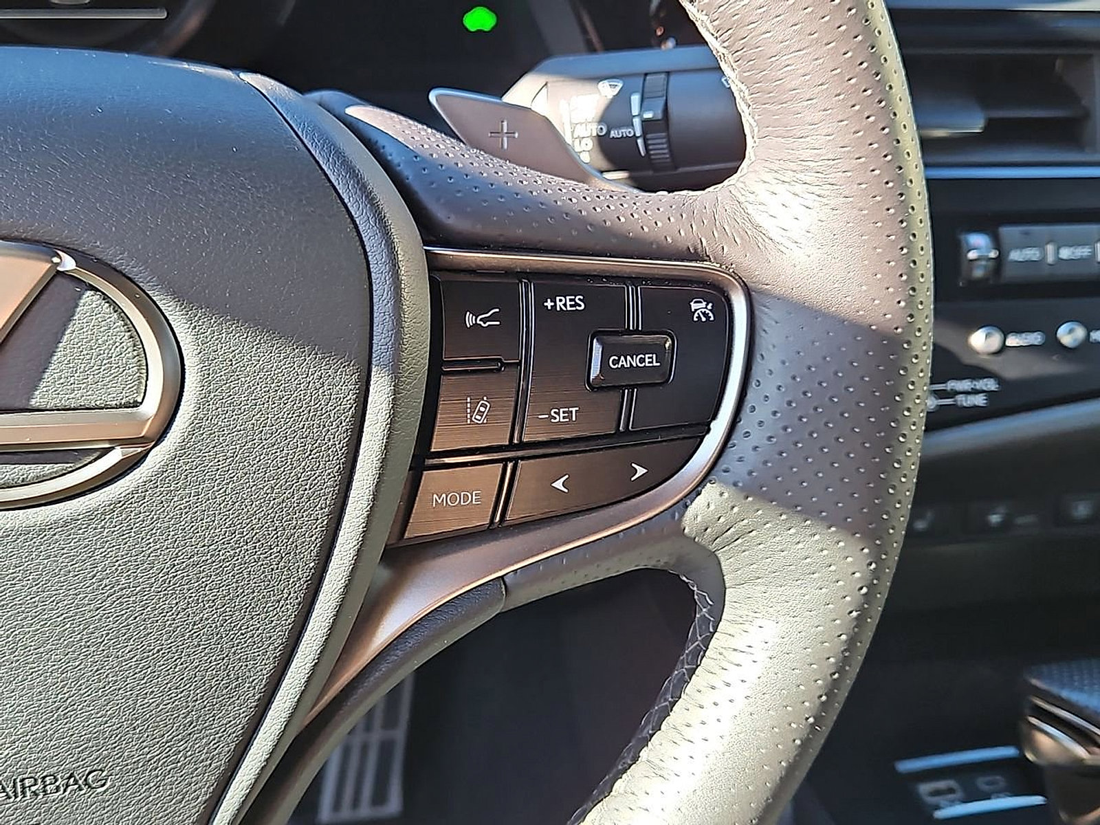 Certified 2024 Lexus ES 300h F Sport image 21