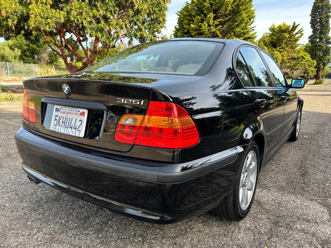 Used 2004 BMW 325i Sedan RWD image 14