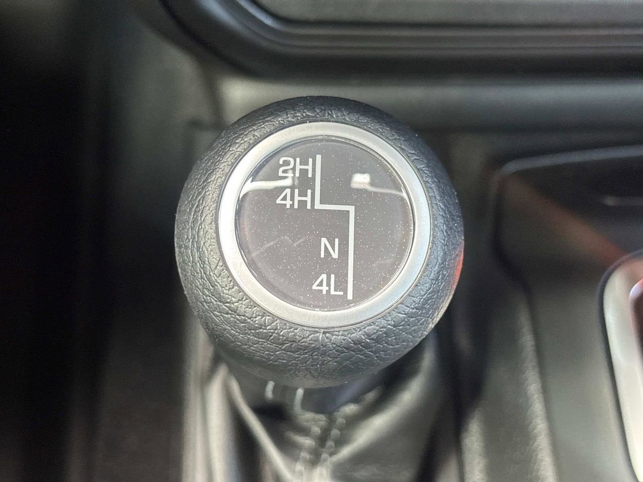 New 2025 Jeep Gladiator Sport image 23