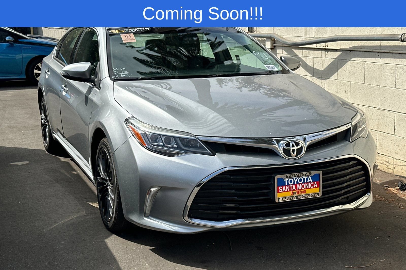 Used 2016 Toyota Avalon Touring FWD image 2