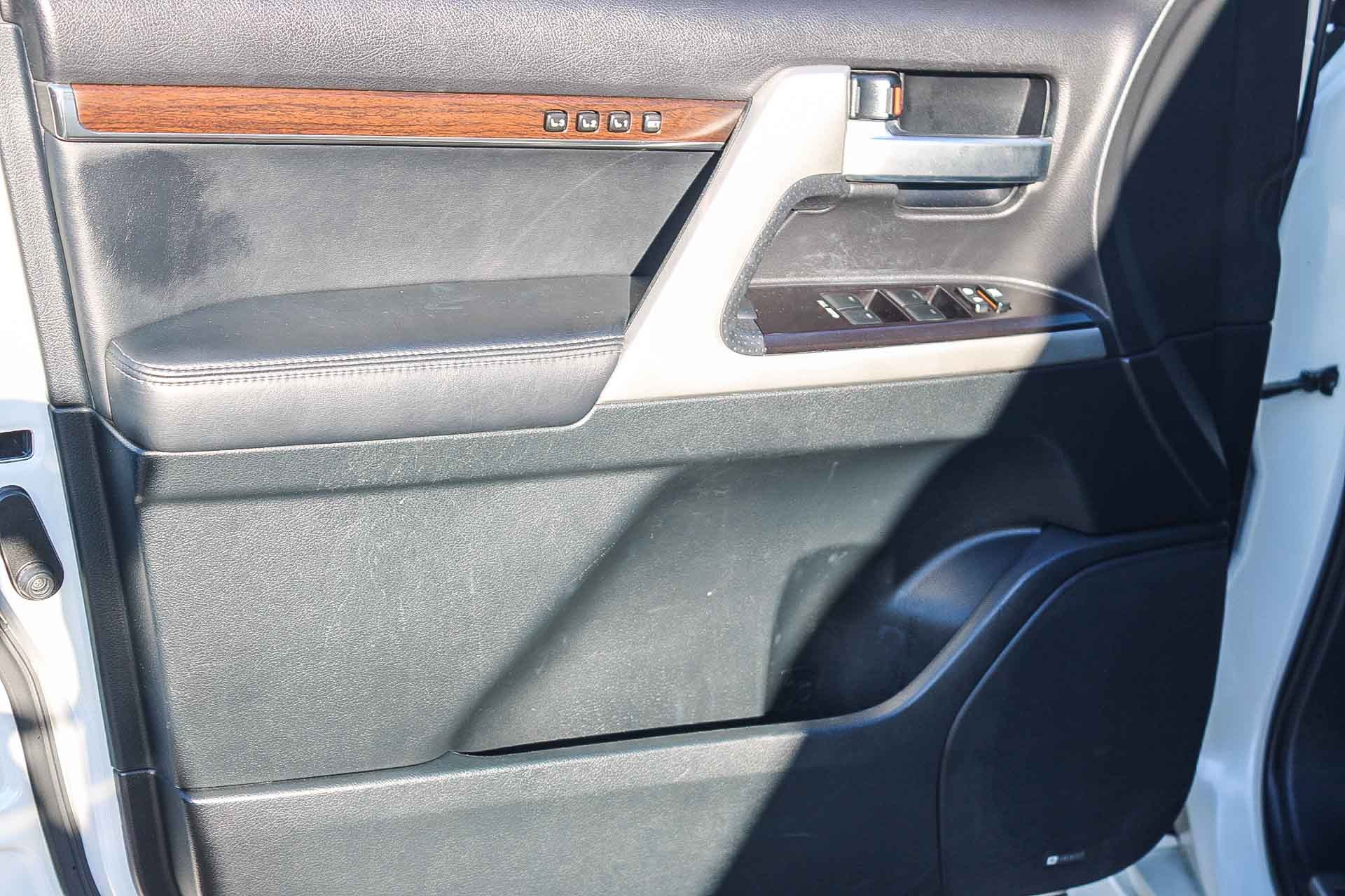 Certified 2021 Toyota Land Cruiser image 21