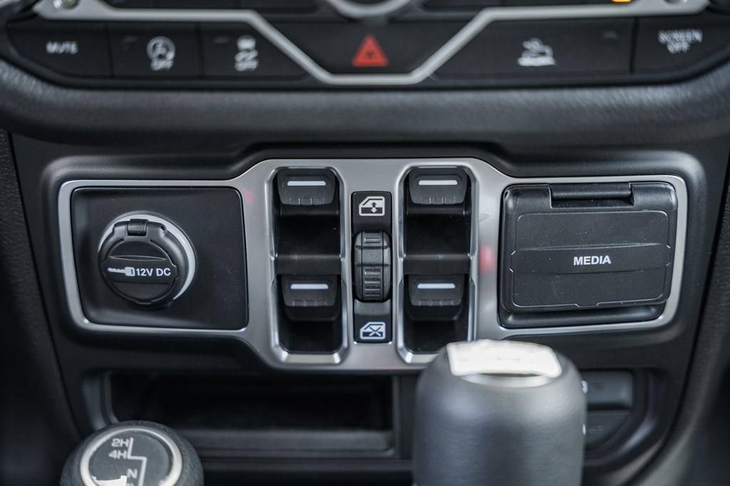 New 2025 Jeep Gladiator Sport AWD/4WD image 27