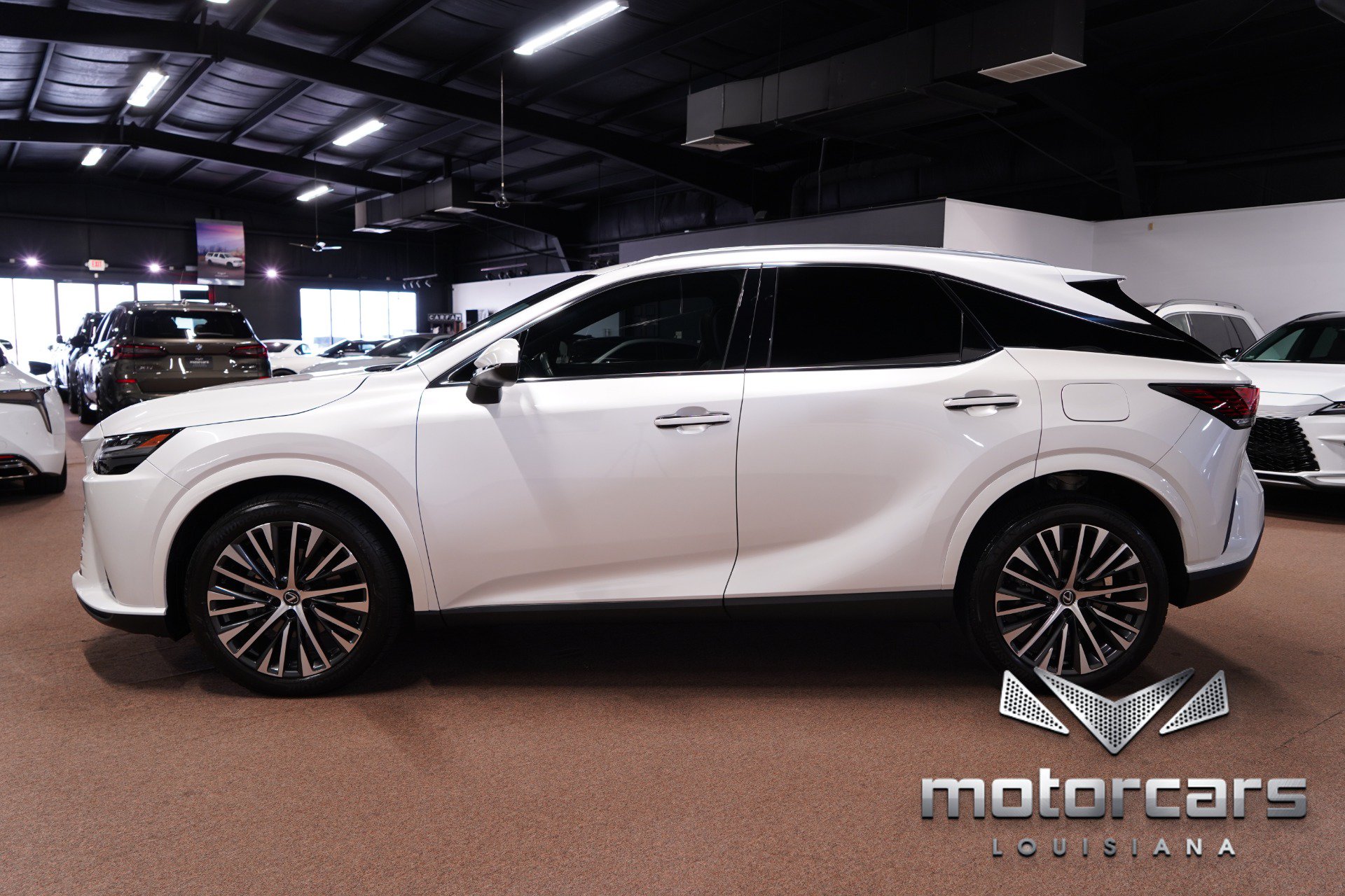 Used 2023 Lexus RX 350 Premium Plus w/ Cold Area Package FWD image 4
