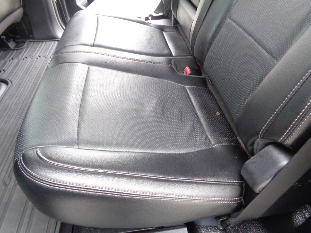 Used 2017 Ford F250 Lariat w/ Chrome Package image 61