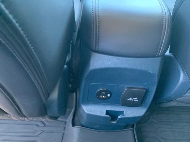 Used 2024 Ford Maverick Lariat w/ Black Appearance Package FWD image 25