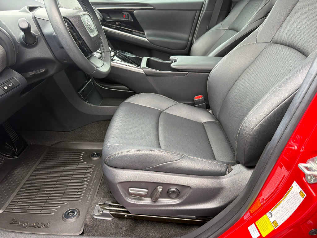 Used 2024 Toyota bZ4X FWD image 11
