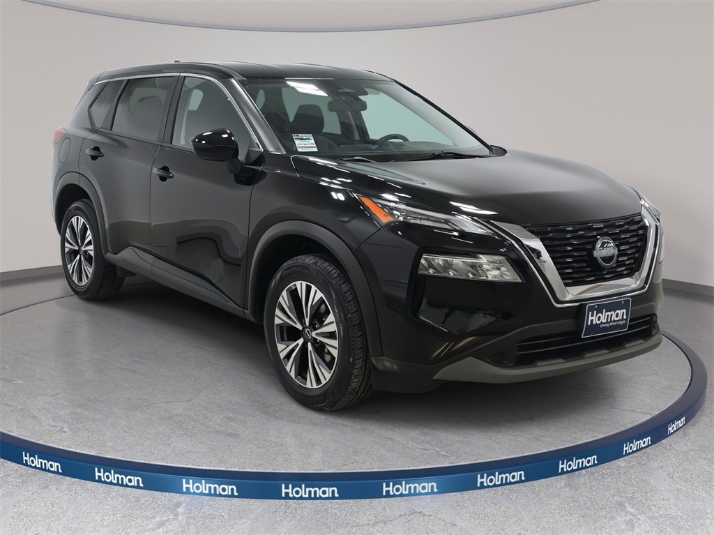 Used 2023 Nissan Rogue SV image 4