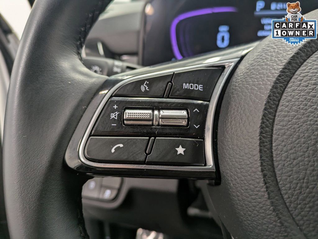 Certified 2025 Kia Seltos S image 17