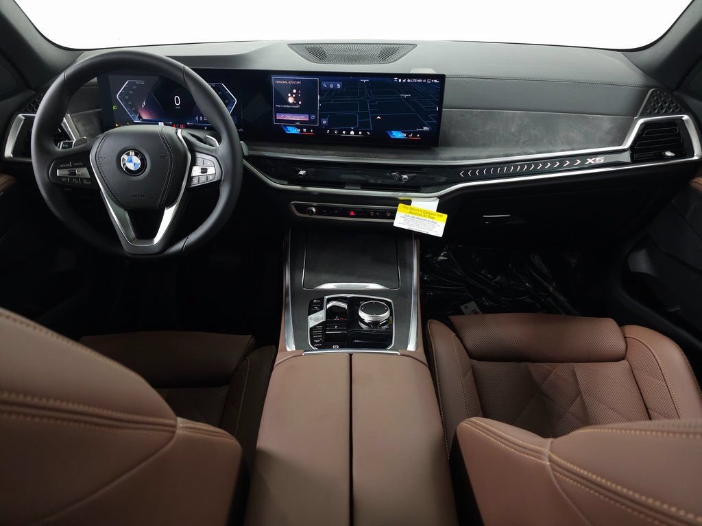 Used 2026 BMW X5 xDrive40i w/ Parking Assistance Package AWD/4WD image 14