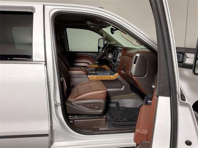 Used 2016 Chevrolet Silverado 3500 High Country image 34