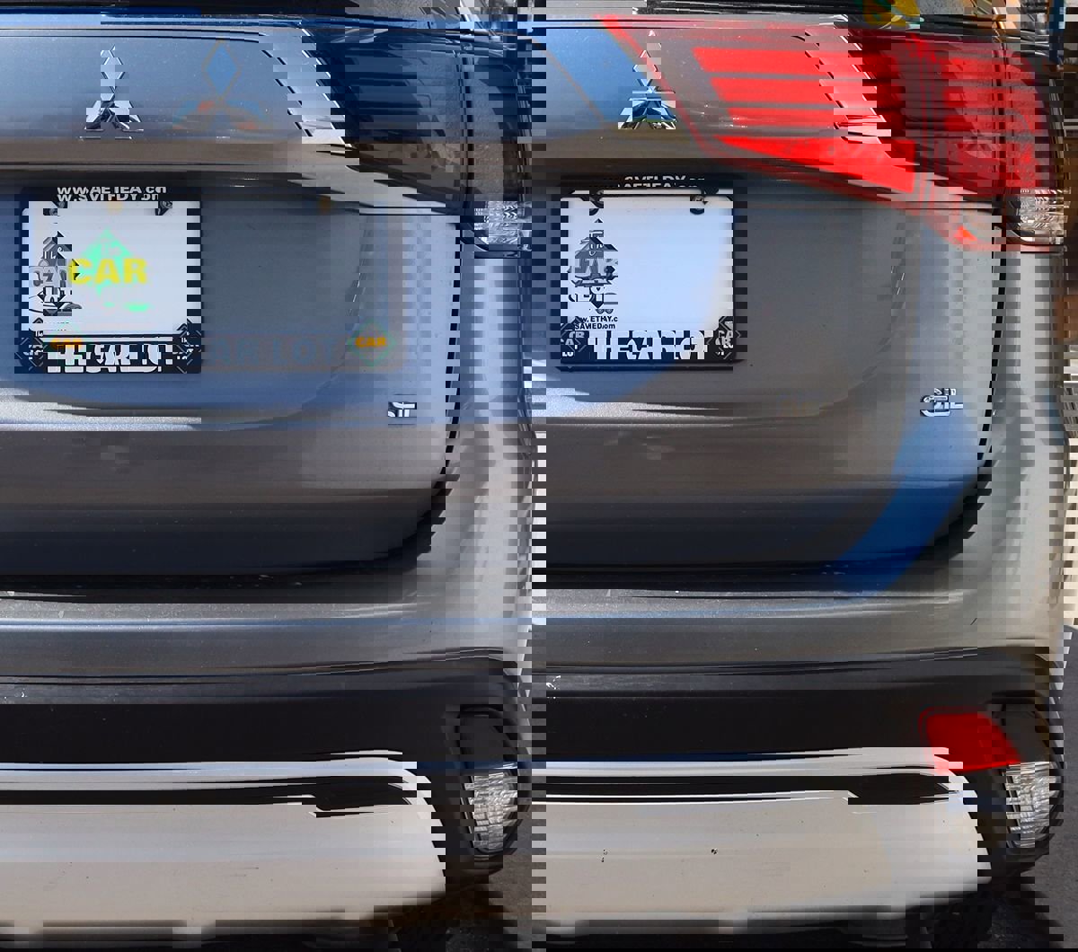 Used 2020 Mitsubishi Outlander SE image 20