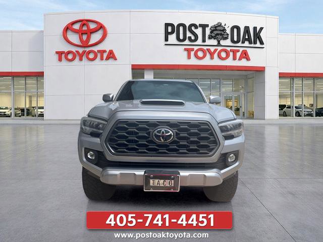 Used 2020 Toyota Tacoma TRD Sport w/ Technology Package AWD/4WD image 2