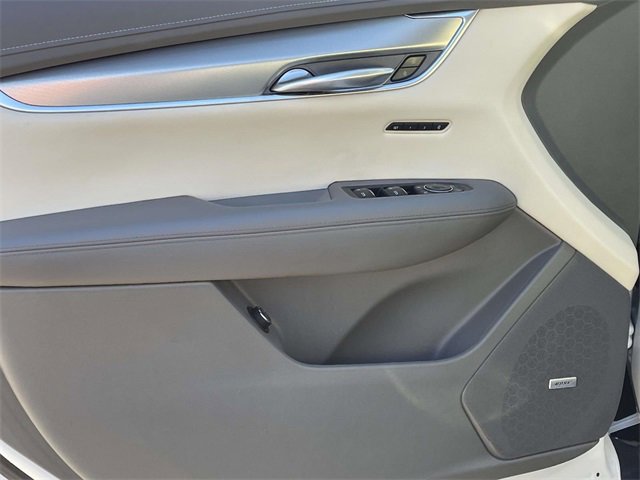 Used 2021 Cadillac XT5 Premium Luxury image 14