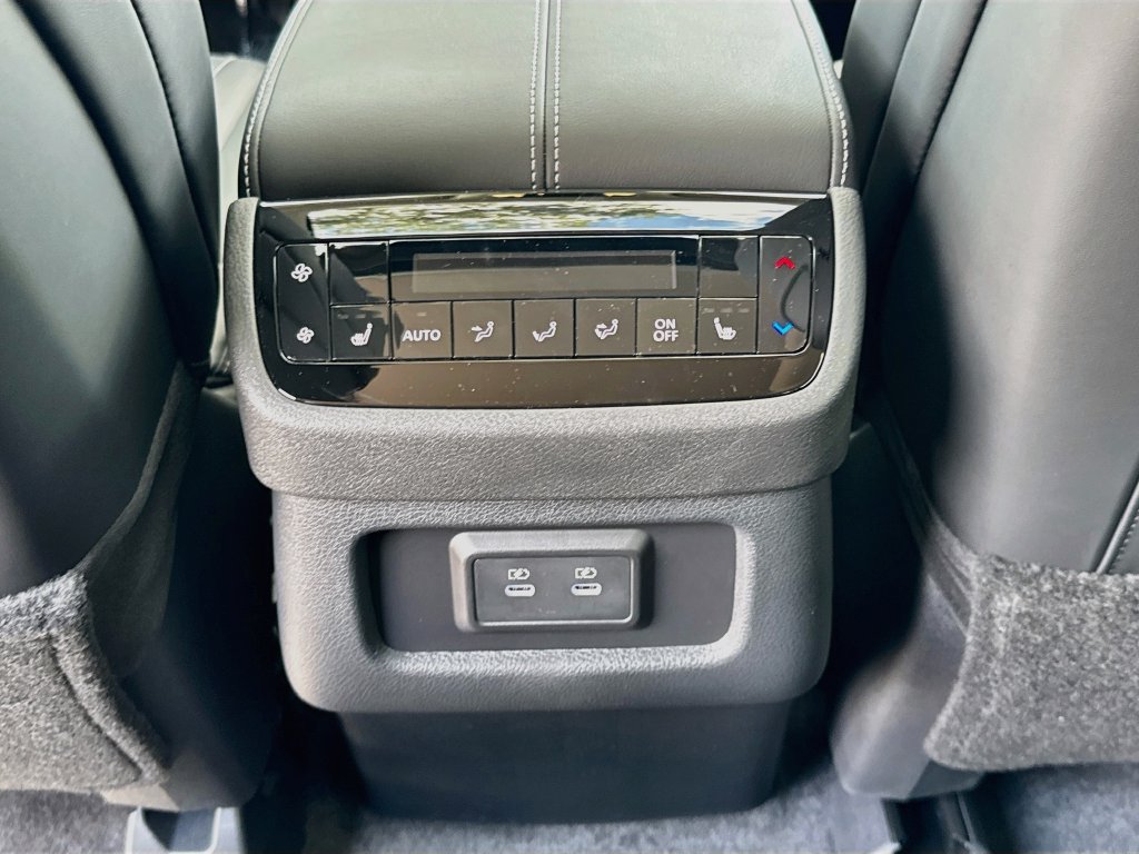 New 2027 INFINITI QX60 Luxe w/ Cargo Package FWD image 27
