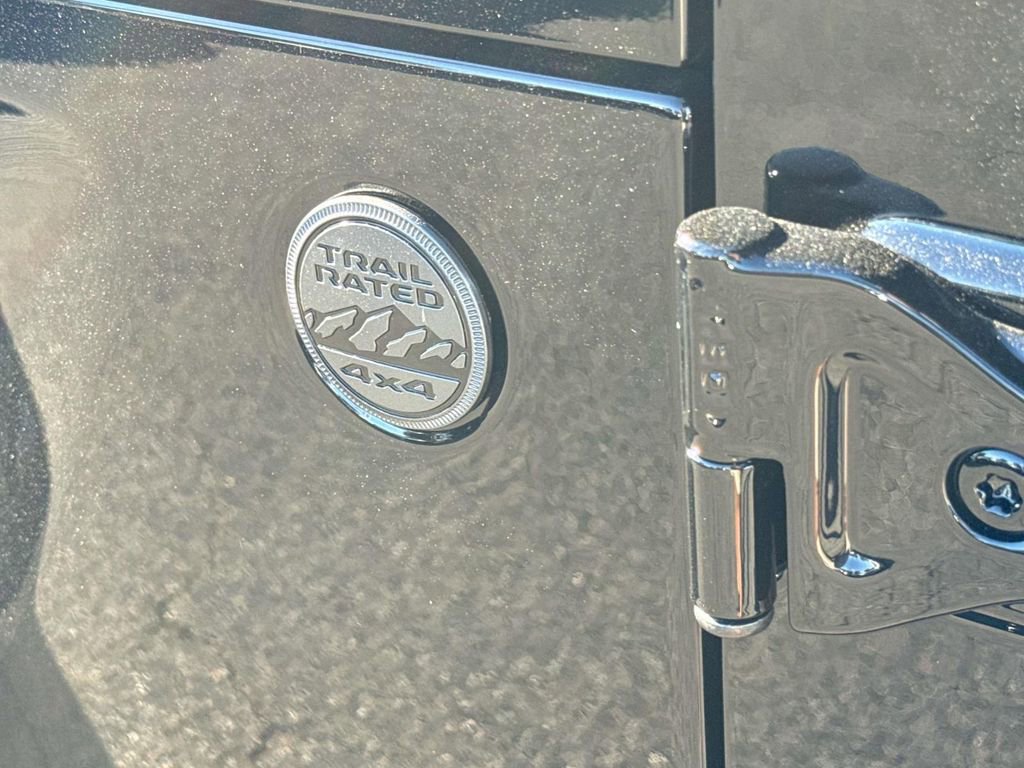 New 2025 Jeep Gladiator Sport AWD/4WD image 7