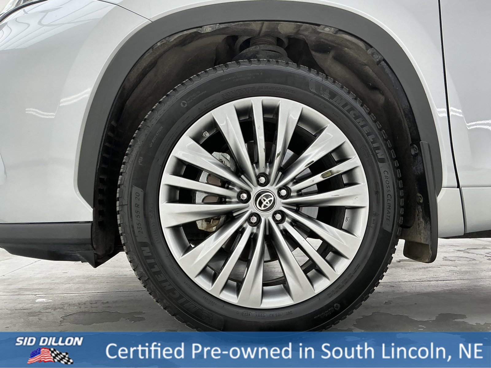 Used 2021 Toyota Highlander Platinum image 17