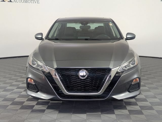 Used 2021 Nissan Altima 2.5 SV w/ SV Premium Package FWD image 3