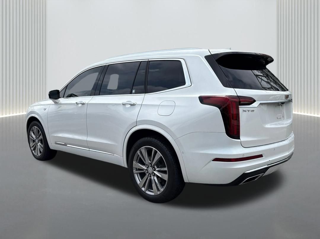 Certified 2023 Cadillac XT6 Premium Luxury w/ Technology Package FWD image 8