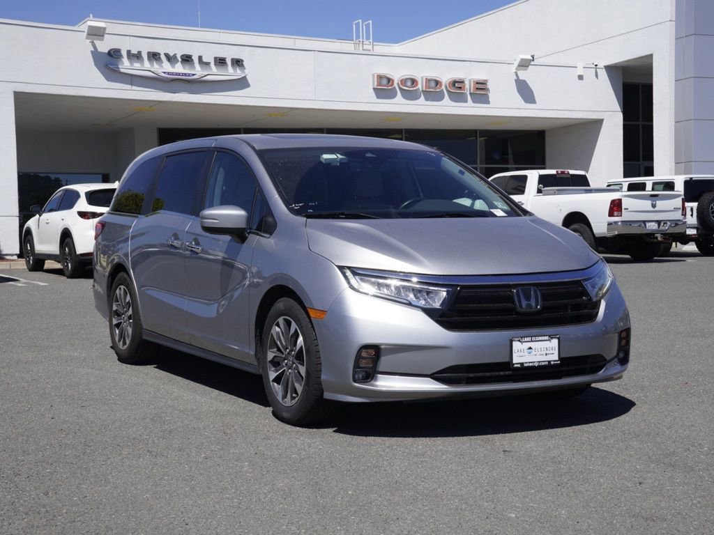 Used 2024 Honda Odyssey EX-L image 2