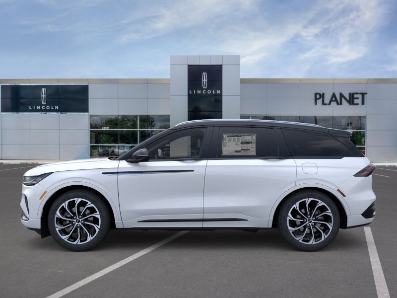 New 2026 Lincoln Nautilus Reserve image 3