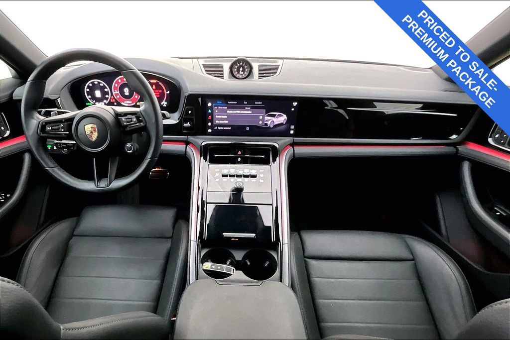 Used 2025 Porsche Panamera 4 w/ Premium Package image 20