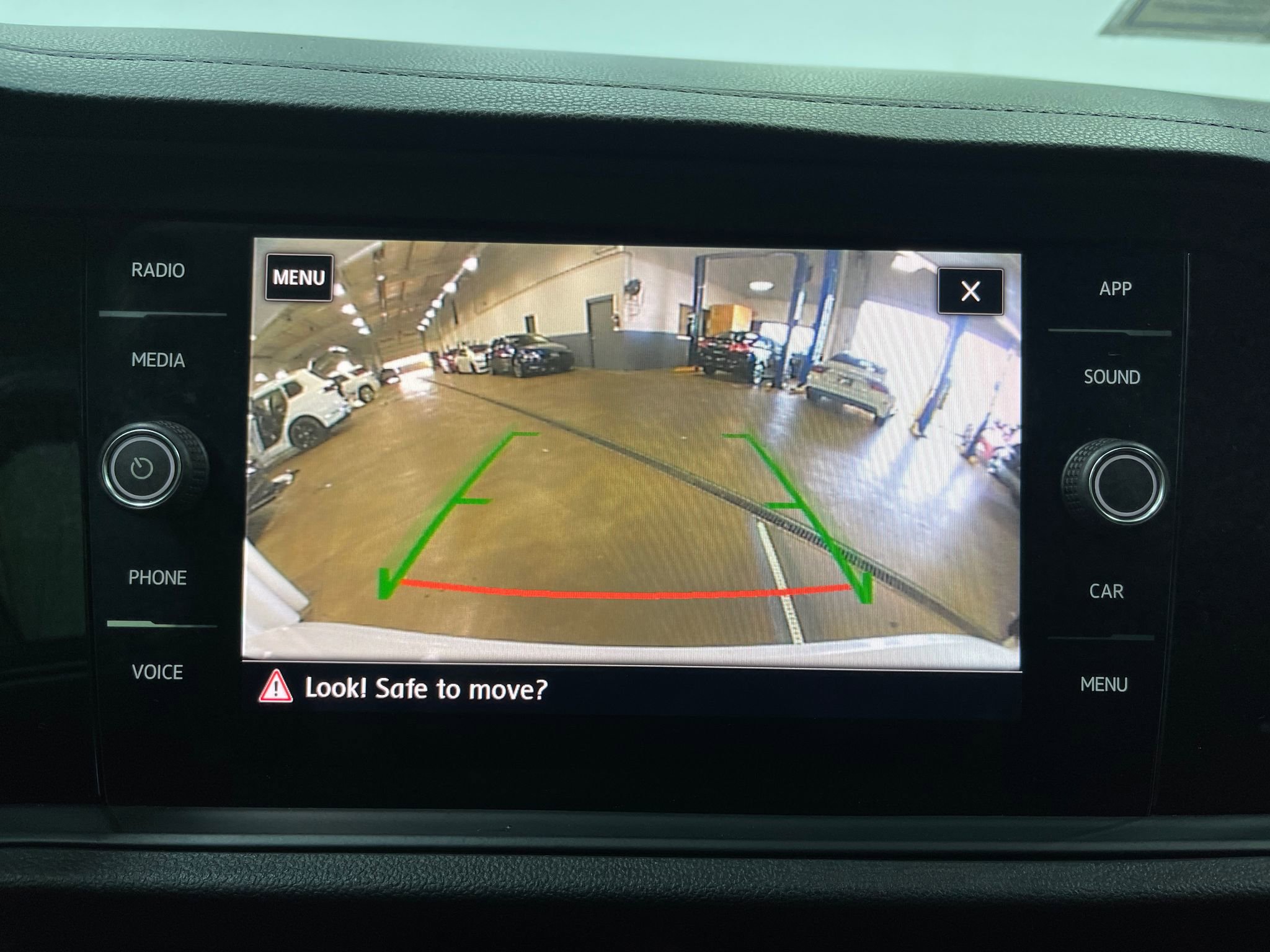Used 2019 Volkswagen Jetta SEL FWD image 10