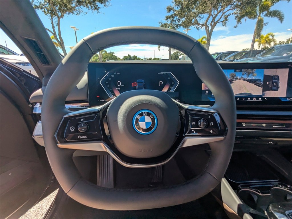 New 2026 BMW i5 eDrive40 w/ Executive Package image 38