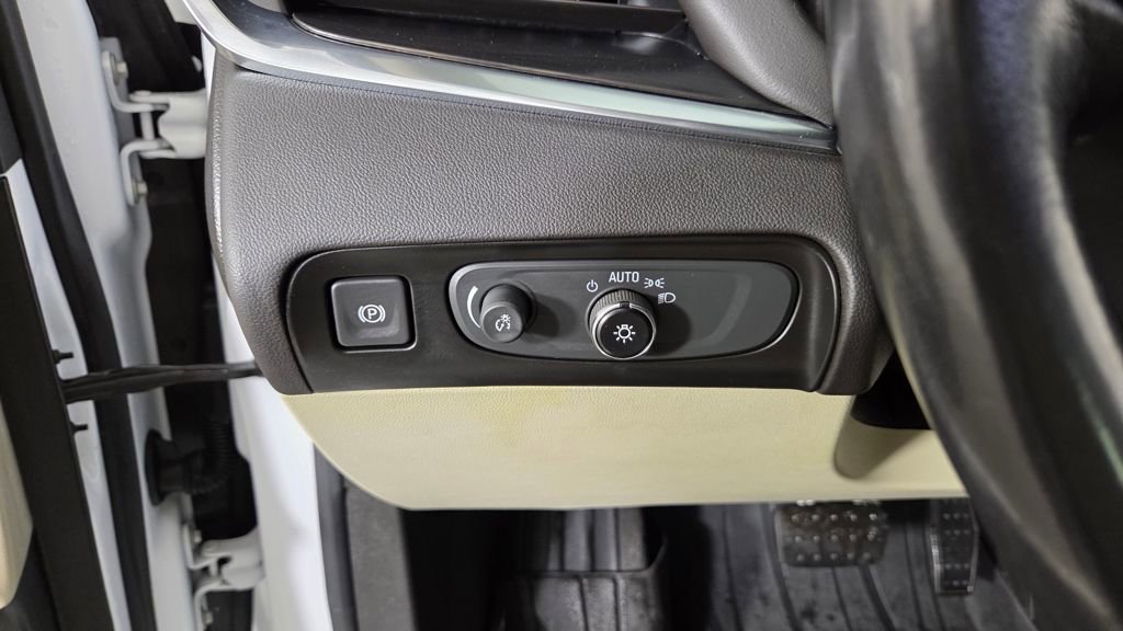 Used 2021 Buick Enclave Essence w/ LPO, Floor Liner Package image 19