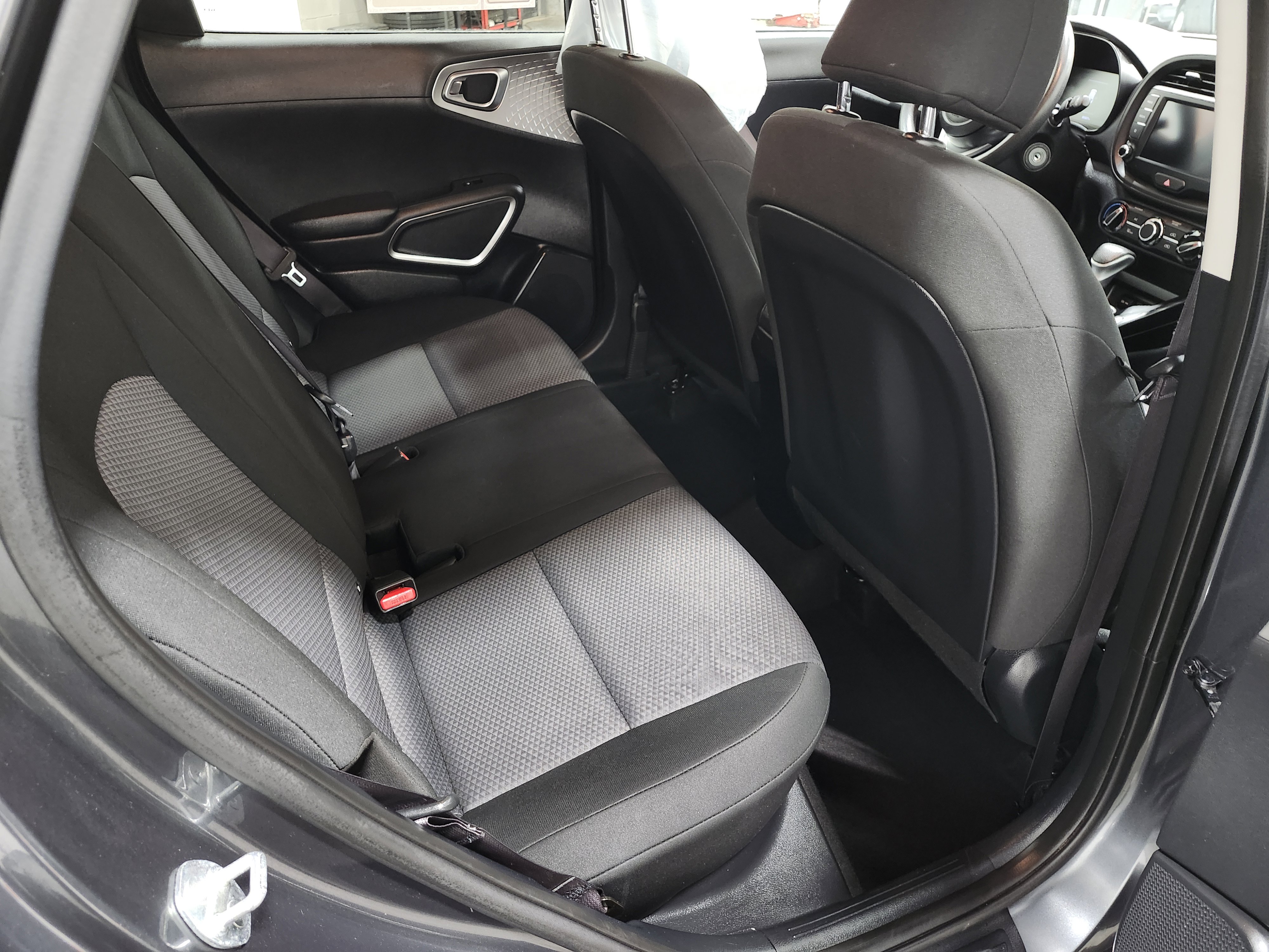 Used 2023 Kia Soul LX w/ Option Group 015 FWD image 20