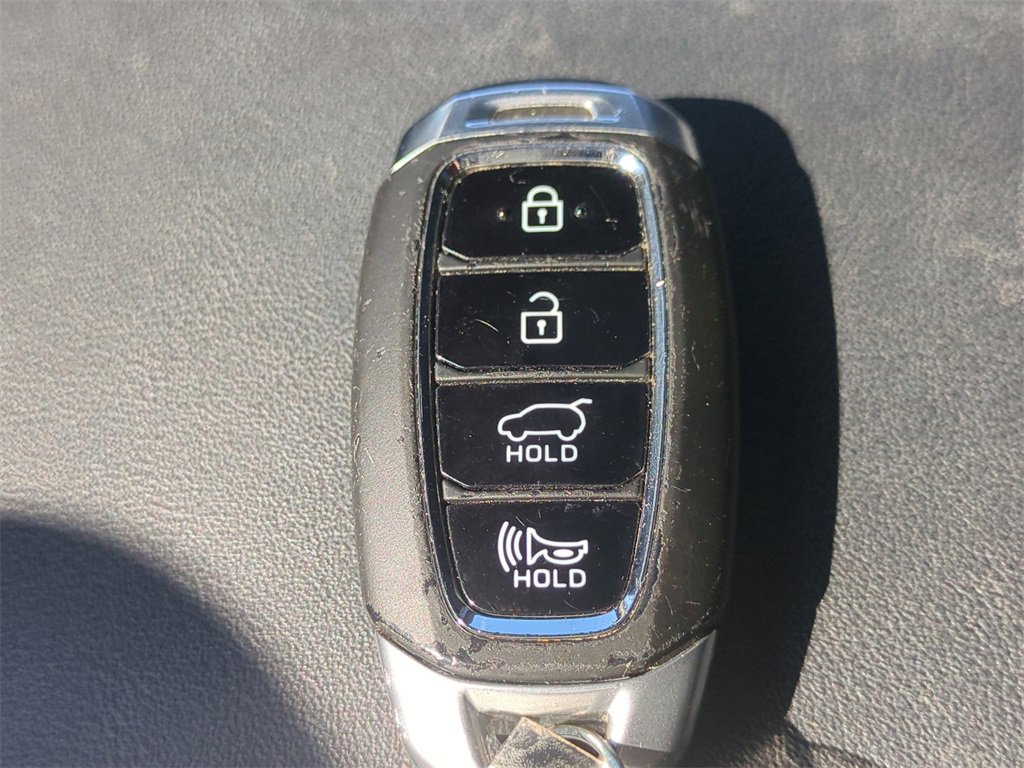 Used 2019 Hyundai Santa Fe Limited image 33