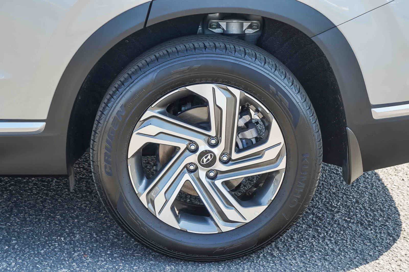 Certified 2023 Hyundai Santa Fe SEL w/ Premium Package FWD image 13